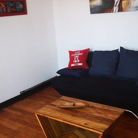 Appartement Lumineux Cote Jardin 洛里昂 外观 照片
